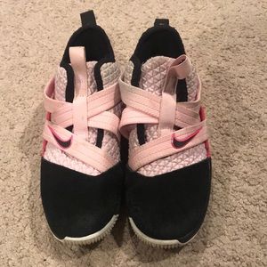 Nike lebron soldier very good condition